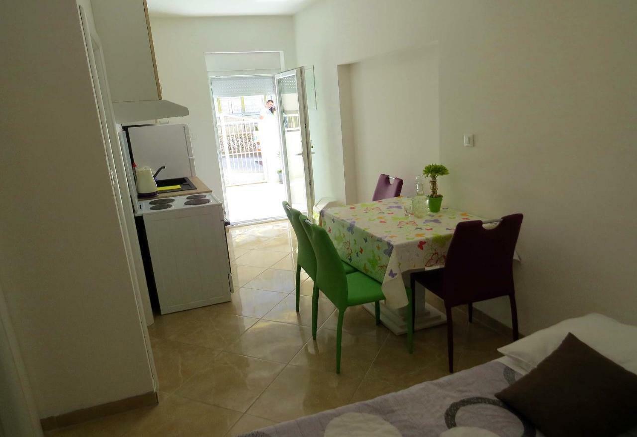 Apartman Jakir Baška Voda Esterno foto