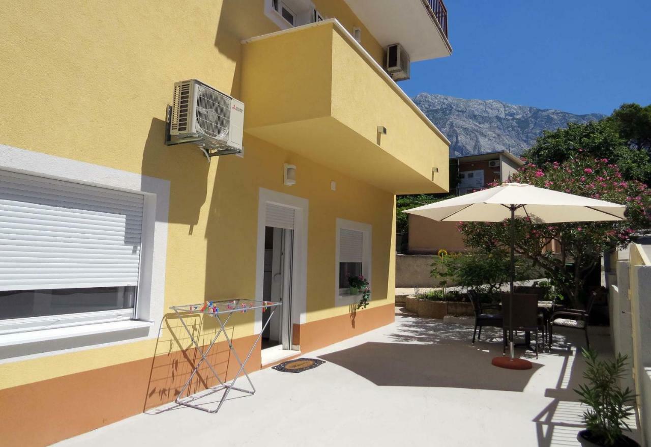 Apartman Jakir Baška Voda Esterno foto