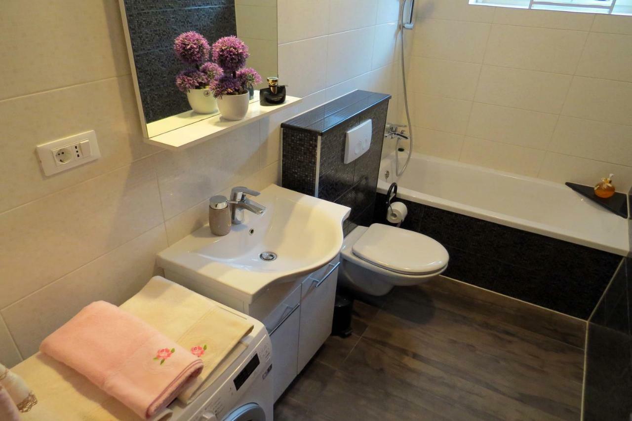 Apartman Jakir Baška Voda Esterno foto