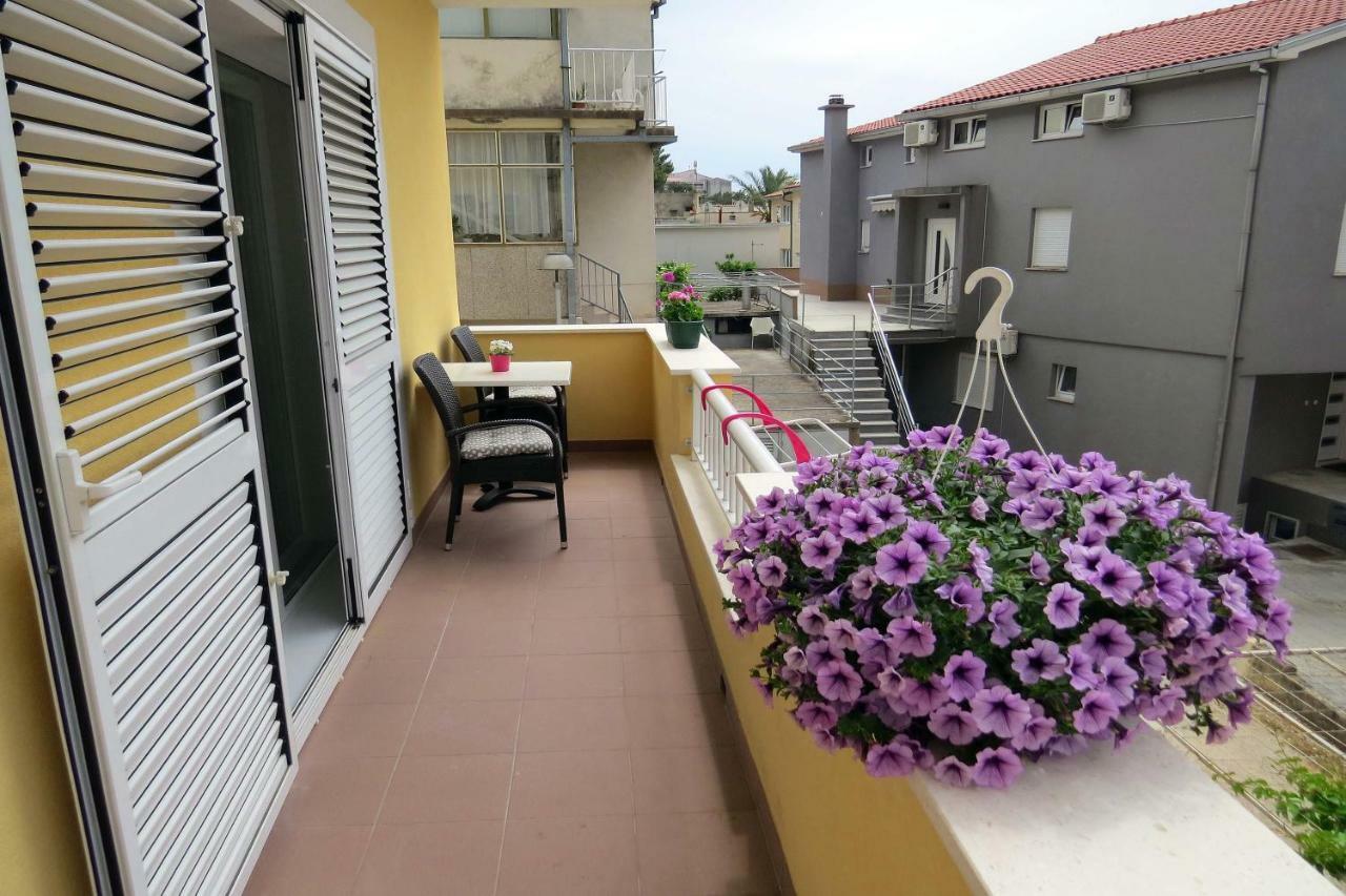 Apartman Jakir Baška Voda Esterno foto
